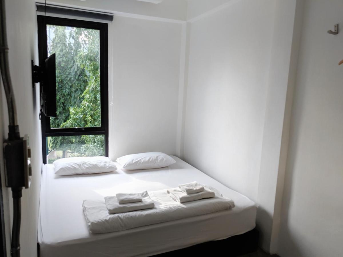 Holy Sheet Hostel Bangkok Exteriör bild